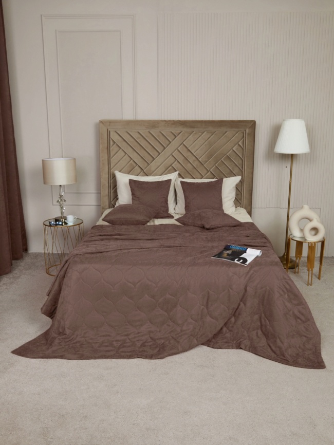 Покрывало на кровать двуспальное стеганое 220х240 см. Коллекция "Луковичка". Цвет тёмно-бежевый (капучино) фото 6